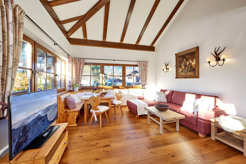 Ferienwohnung Alpspitzblick Garmisch-Partenkirchen Zewnętrze zdjęcie